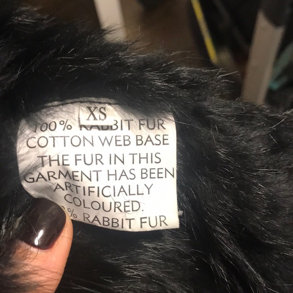 Black fur vest - Picture 3 of 3